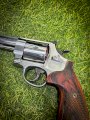 REVOLVER SMITH & WESSON 629 DE LUXE CAL. 44 MGM