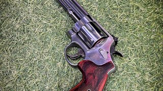 REVOLVER SMITH & WESSON 629 DE LUXE CAL. 44 MGM