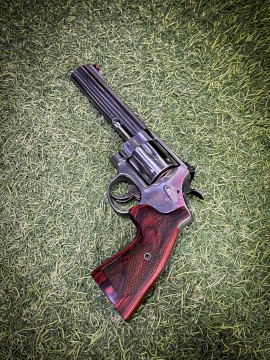 REVOLVER SMITH & WESSON 629 DE LUXE CAL. 44 MGM