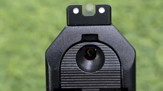 PISTOLA CANIK METE SFT BLACK .9 MM SEMI