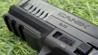 PISTOLA CANIK METE SFT BLACK .9 MM SEMI