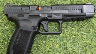 PISTOLA CANIK TP9 SFX 2 BLACK .9 MM PISTOLA CANIK TP9 SFX 2 BLACK .9 MM