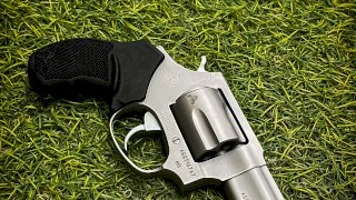 REVOLVER ACCION DOBLE 2 - 85S INOX CAL .38 TAURUS REVOLVER ACCION DOBLE 2 - 85S INOX CAL .38 TAURUS