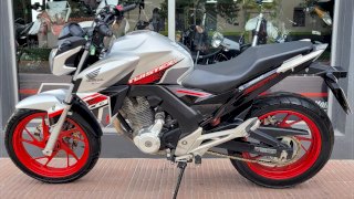 HONDA CB 250 TWISTER 2023 19.780 KM HONDA CB 250 TWISTER 2023 19.780 KM