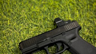 PISTOLA  SEMI GLOCK 19 G5 MOS CAL .9 MM