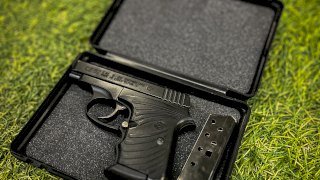 PISTOLA CZ 92 SEMI CAL. 6,35 (25 AUTO) (USADA)