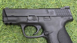 PISTOLA SMITH & WESSON CAL .40 S&W M&P 40 COMPACT PISTOLA SMITH & WESSON CAL .40 S&W M&P 40 COMPACT