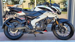 BAJAJ ROUSER 200 NS 2023 7.255 KM BAJAJ ROUSER 200 NS 2023 7.255 KM