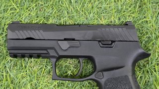 PISTOLA SIG SAUER CAL 9M P320-C-9-BSSP PISTOLA SIG SAUER CAL 9M P320-C-9-BSSP