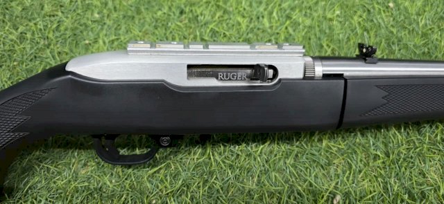 CARABINA RUGER 10/22 TAKEDOWN CAL.22 SINTETICO/INOX (USADA)  