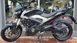 BAJAJ DOMINAR 250 UG 2022 12.100 KM