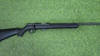 CARABINA DE REPETICION SAVAGE 93 CAL .22 WMR (USADA)