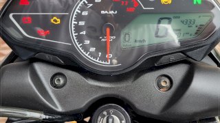 BAJAJ ROUSER N250 2023 4.333 KM