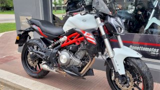 BENELLI 302S 2021 32.350 KM 