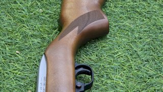 CARABINA RUGER 10/22 SPORTER CAL.22 LR NOGAL/INOX