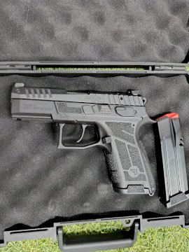 PISTOLA CZ P-09 C NOCTURNE CAL .9M