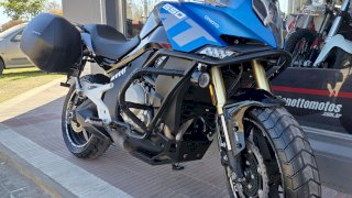 CFMOTO 650 MT 2025 13.800 KM 