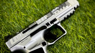 PISTOLA CANIK RIVAL SFX S CROME .9 MM