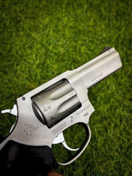 REVOLVER TAURUS 942 CAL. 22 LR 
