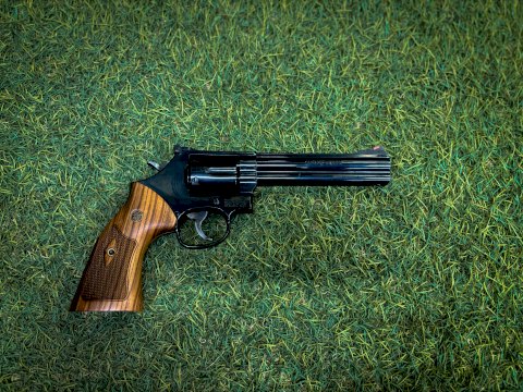 REVOLVER SMITH & WESSON MOD 586 CAL. 357 MGM