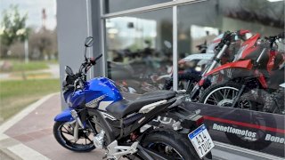 HONDA CB 250 NEW TWISTER 2021 15000 KM HONDA CB 250 NEW TWISTER 2021 15000 KM