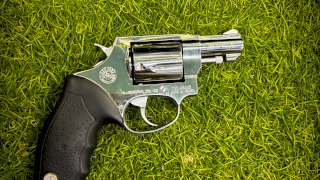 REVOLVER TAURUS 85 - 2 38 (USADO) REVOLVER TAURUS 85 - 2 38 (USADO)