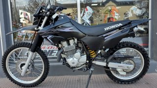 HONDA XR 250 TORNADO 2024 3.000 KM HONDA XR 250 TORNADO 2024 3.000 KM