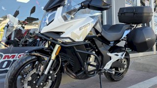 CFMOTO 650 MT 2023 7.360 KM CFMOTO 650 MT 2023 7.360 KM