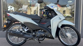 HONDA WAVE 110 S 2025 900 KM HONDA WAVE 110 S 2025 900 KM