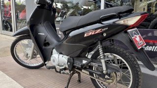 HONDA BIZ 125 BASE 2015 28.400 KM HONDA BIZ 125 BASE 2015 28.400 KM