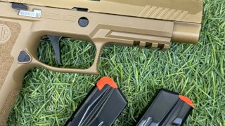 SIG SAUER 9MM P320 M17 SIGLITE