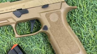SIG SAUER 9MM P320 M17 SIGLITE
