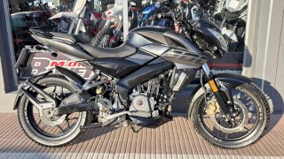 BAJAJ ROUSER 200 NS 2020 20.230 KM BAJAJ ROUSER 200 NS 2020 20.230 KM