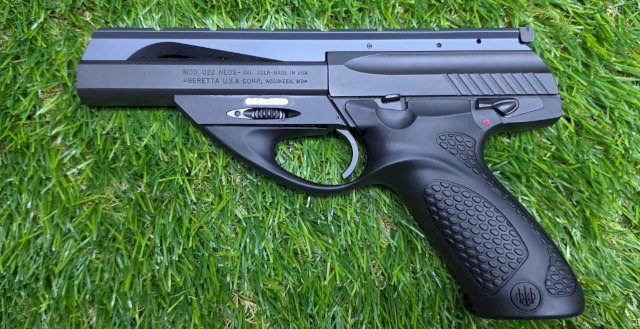 BERETTA .22LR NEOS 4,5 (USADA)