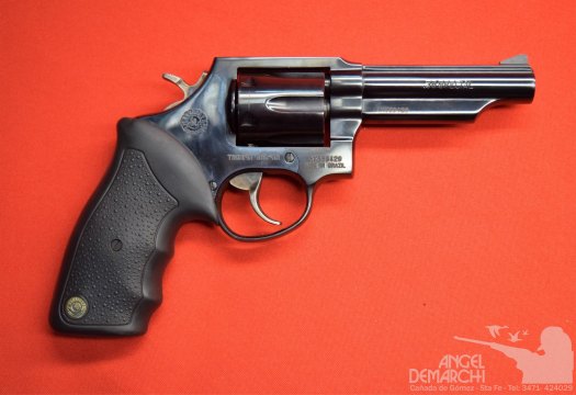 REVOLVER TAURUS ACCION DOBLE 4